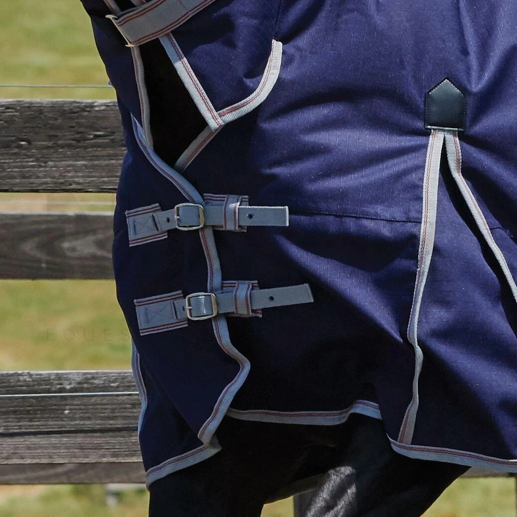 Weatherbeeta Comfitec Essential Combo Neck Heavy Turnout Rug (Navy/Silver/Red) 3 Weatherbeeta Comfitec Essential Combo Neck Heavy Turnout Rug (Navy/Silver/Red) - Image 3