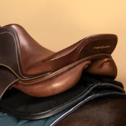 Horse And Pony Saddle Pad 500 -Equestrian Supplies Store k98fd543ad443b6b7756574daf2518ab3