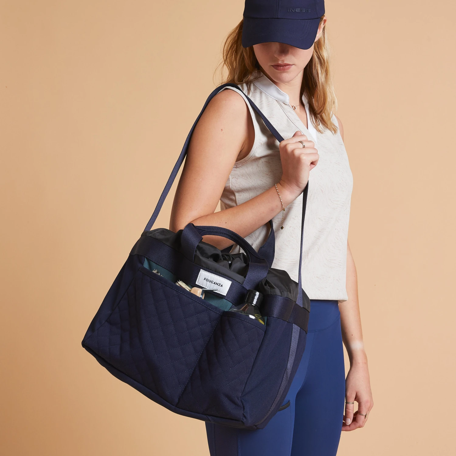 Horse Riding Grooming Bag 25L 500 2 Horse Riding Grooming Bag 25L 500 - Image 2