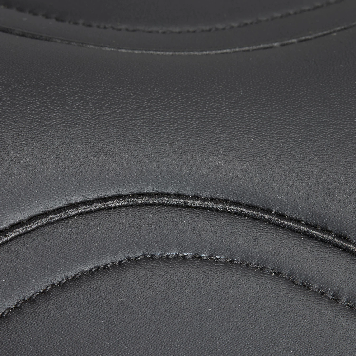 Synthia Horse Riding Synthetic All-Purpose 16"5 Saddle For Horse & Pony - Black 7 Synthia Horse Riding Synthetic All-Purpose 16"5 Saddle For Horse & Pony - Black - Image 7